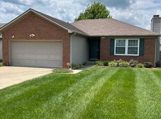 253 Applegrove Dr, Nicholasville, KY 40356