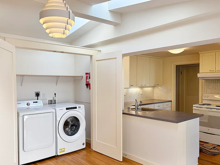 Side by Side washer and dryer