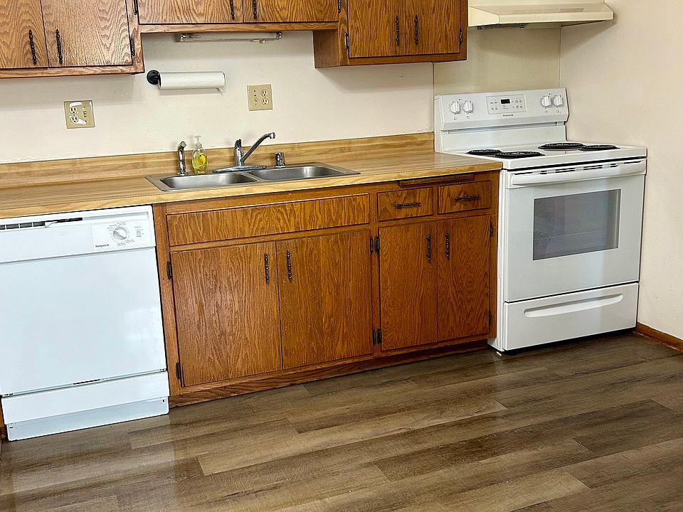 1st image of 383 N Dries St APT 203