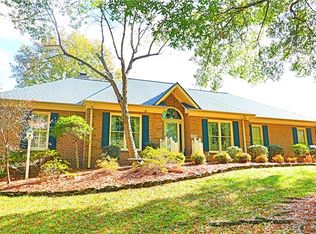 1236 Gatehouse Rd, High Point, NC 27262