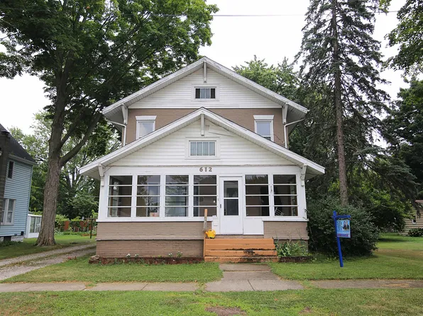 612 S Hooker Ave, Three Rivers, MI 49093