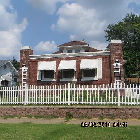 1903 12th St photo 1
