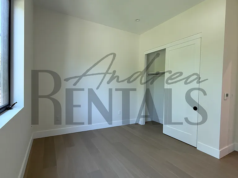 950 Hough Ave #302 — Photo 17