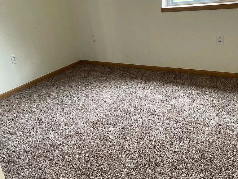 639-645 745 & W Scott 540 #761-44 — Photo 9