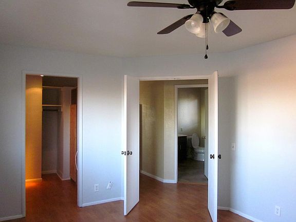 3rd image of 4850 Hawley Blvd