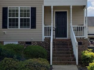 101 Hyde Park Ave, Clayton, NC 27520