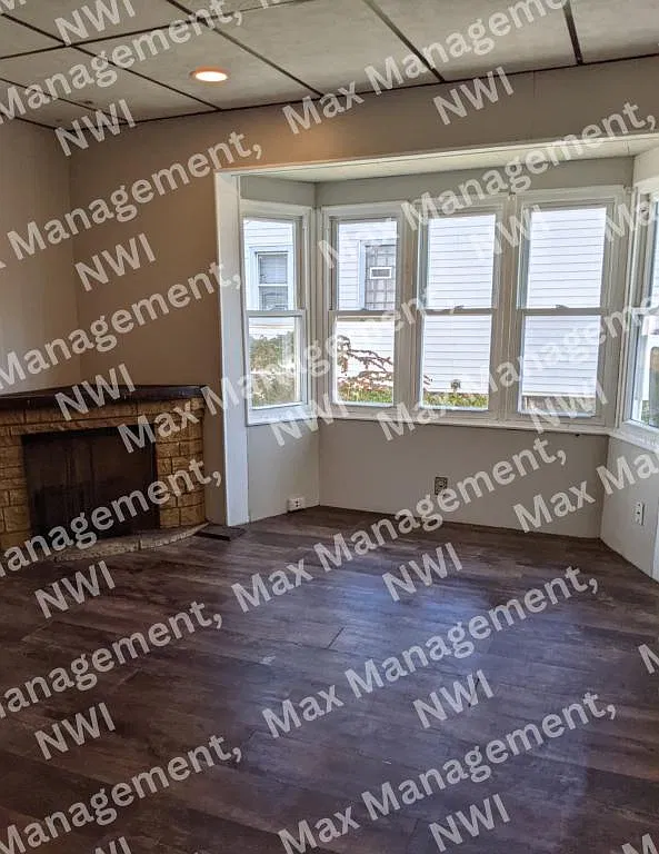 522 Emlyn Pl — Photo 4