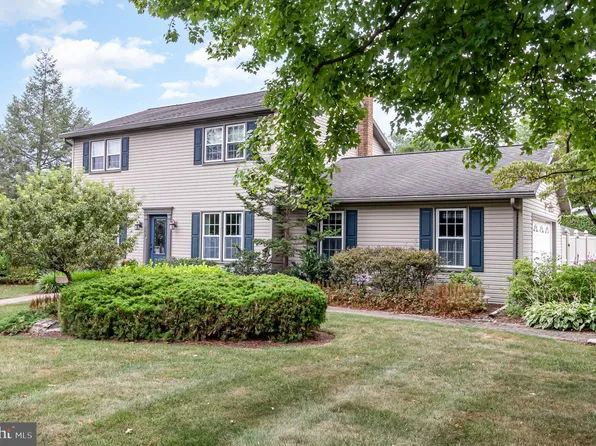 802 Buttonwood St, Palmyra, PA 17078