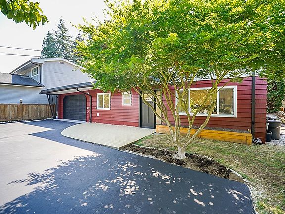 3rd image of 10993 McAdam Rd