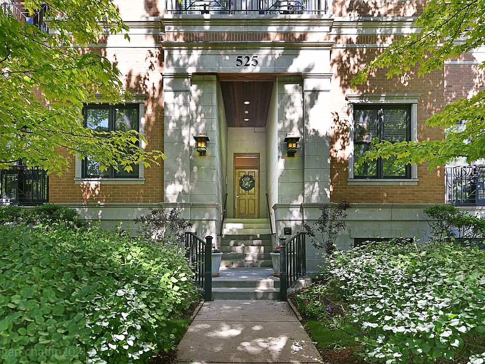 1st image of 525 Hinman Ave APT 4S