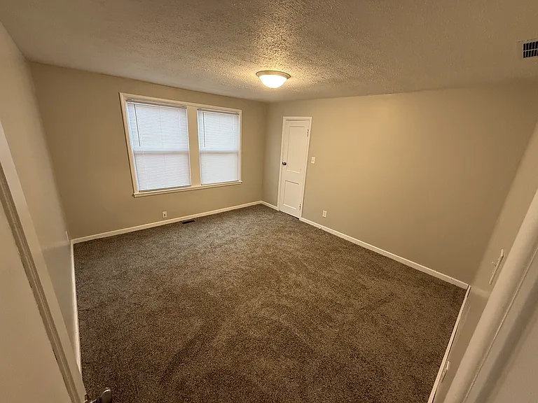 1306 NW Central Ave — Photo 5