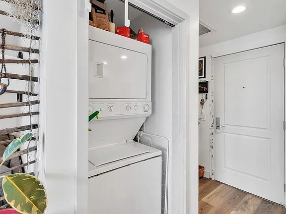 5th image of 1080 Park Blvd Unit 611