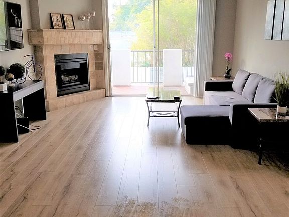 2nd image of 1031 N Crescent Heights Blvd #1GG