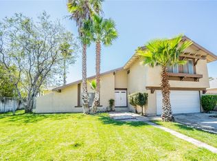 1057 W Moffatt St, Rialto, CA 92377
