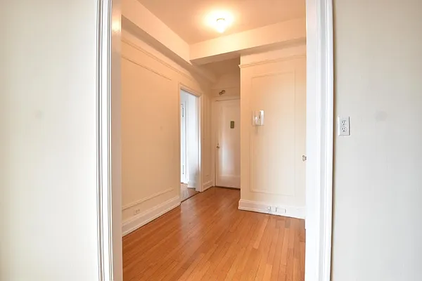 Rented by (Legacy) NY Quality Living Uptown | media 7