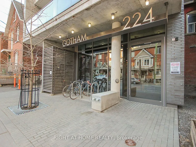 224 Lyon St N #1002 — Photo 2