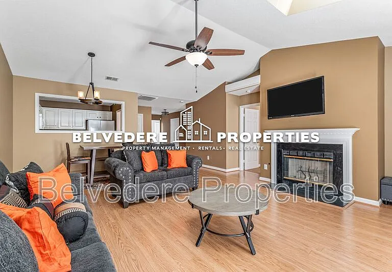 4406 Single Tree Ln — Photo 3