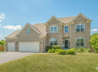 304 Addison Ct, Oswego, IL 60543