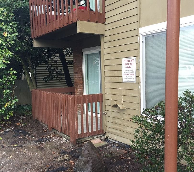 1st image of 12340 33rd Ave NE APT 5