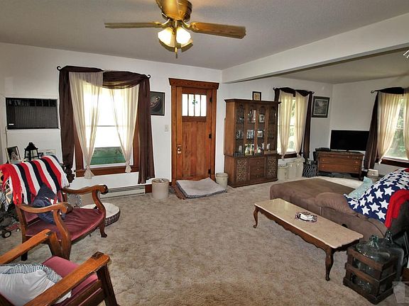 2nd image of 1842 J Ave