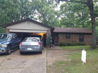 4 Chad Ct, N Little Rock, AR 72118