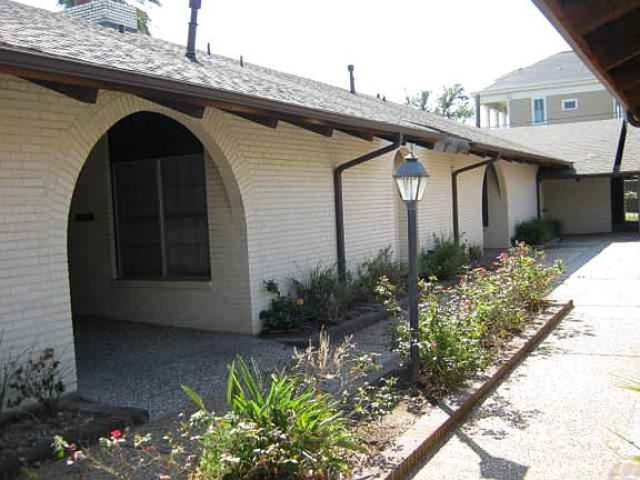 4th image of 1601 Broadway St