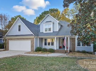 6600 Shaftesbury Rd, Charlotte, NC 28270