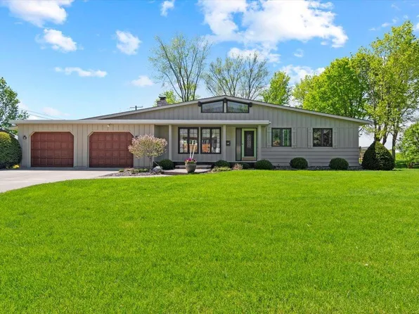 135 Albert St, Loretto, MN 55357