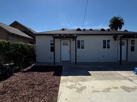 1327 W 89th St, Los Angeles, CA