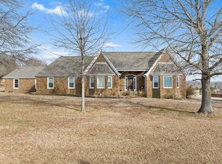 3000 Schaeffer Dr, Eads, TN 38028