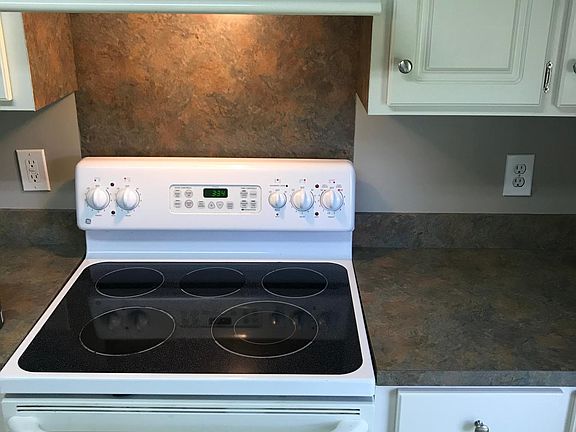5th image of 559 Eaglewood Dr