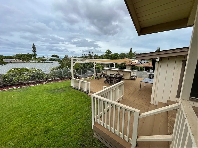 Large lanai