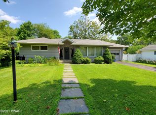 114 E George St, Milford, PA 18337