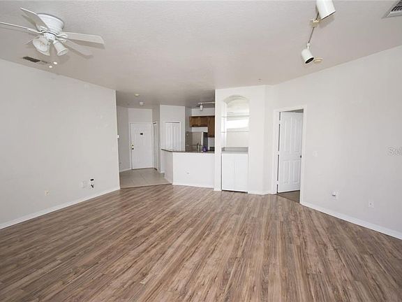 5th image of 2729 Maitland Crossing Way #201