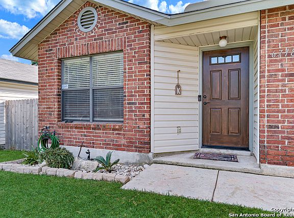 3rd image of 6718 Barton Rock Ln