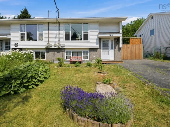 140 Briarwood Dr, Eastern Passage, NS B3G 1B7