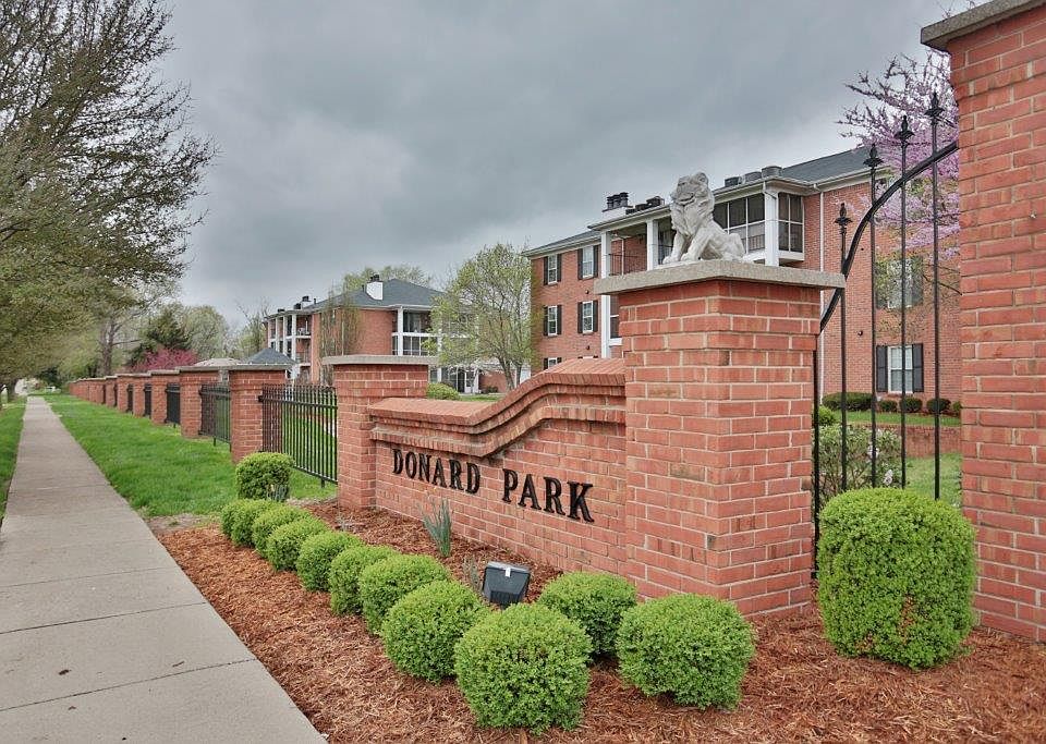 1st image of 204 Donard Park Ave