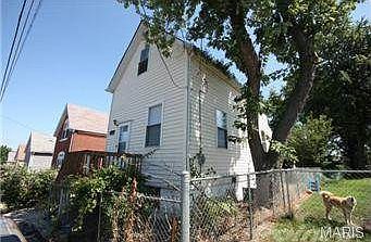 3rd image of 122 E Cartwright Ave