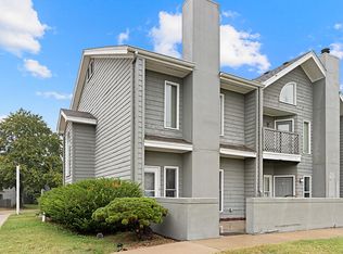 930 E Primrose St APT E1, Springfield, MO 65807