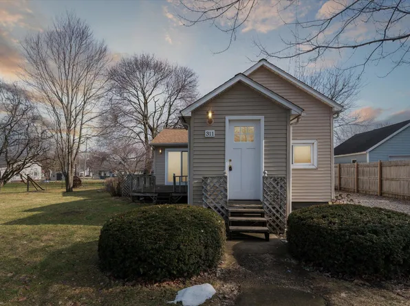 311 Potter St, Cement City, MI 49233