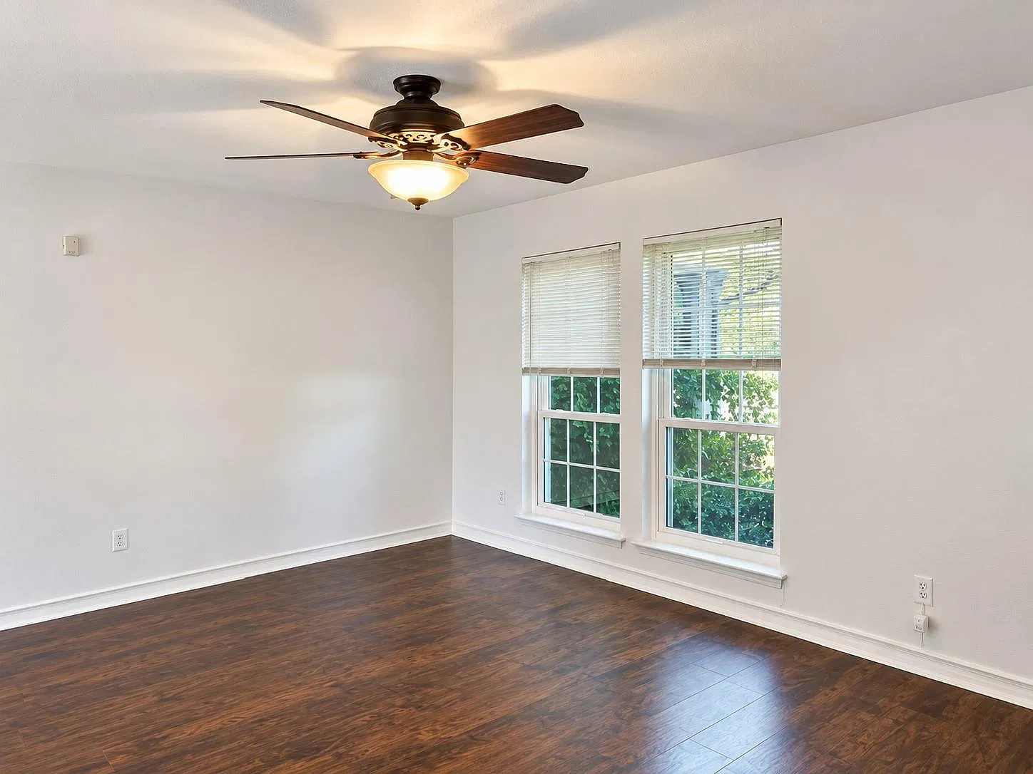2 bed, 1.5 bath, 1049 sqft, $1,395 — Photo 3