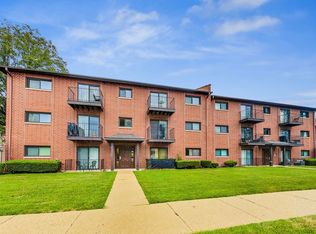 1222 Brown St APT 2E, Des Plaines, IL 60016