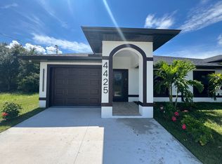 4425 28th St SW, Lehigh Acres, FL 33973