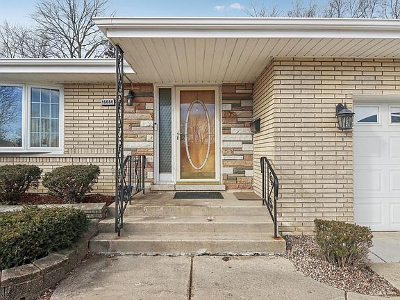 2nd image of 16660 Langley Ave
