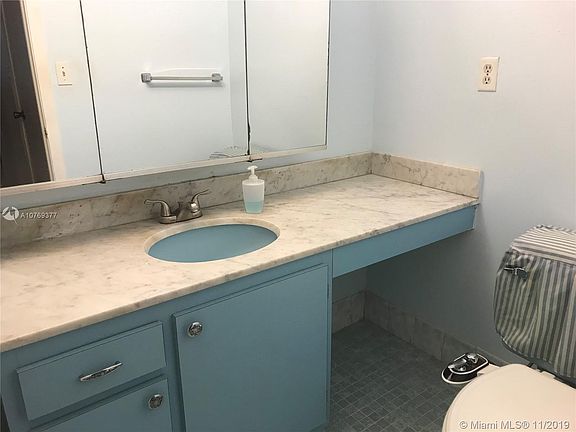 5th image of 2780 NE 183rd St APT 109