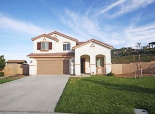 29464 Moon View Ct, Lake Elsinore, CA 92530