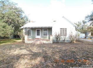 2 Bergmann Rd, Boerne, TX 78006