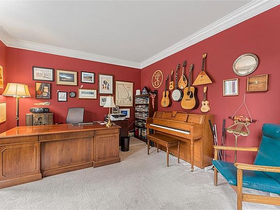 3rd image of 625 Varina Way