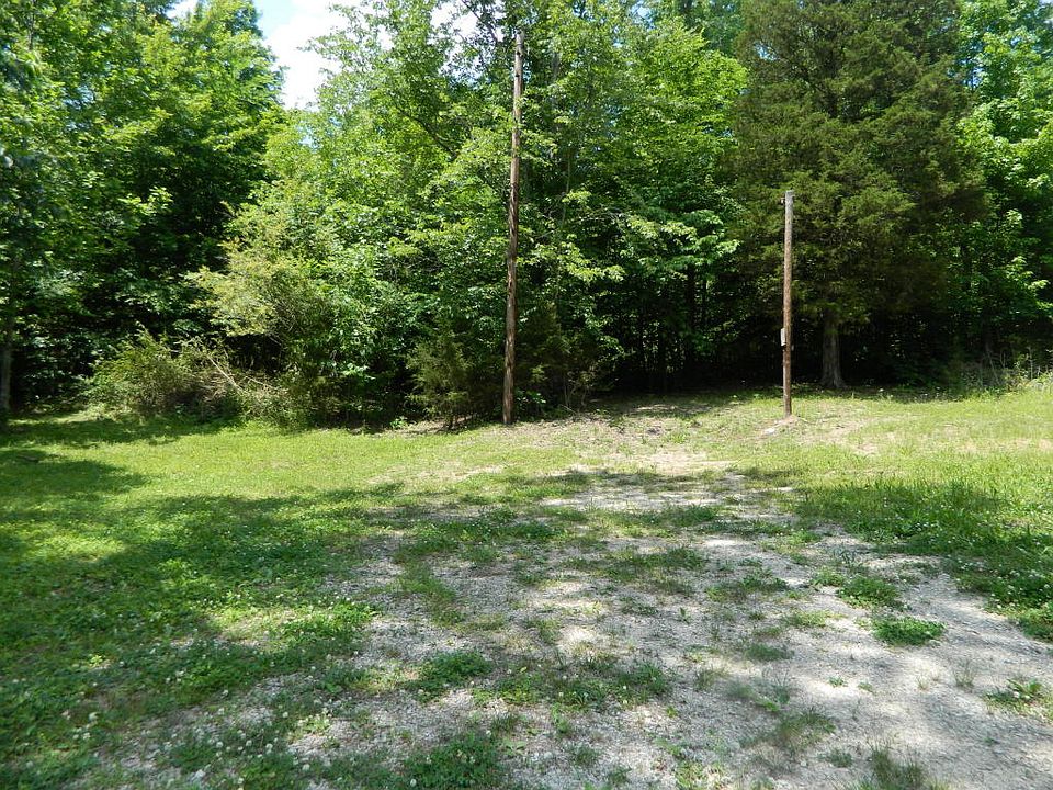 1st image of 355 Goodman Ln