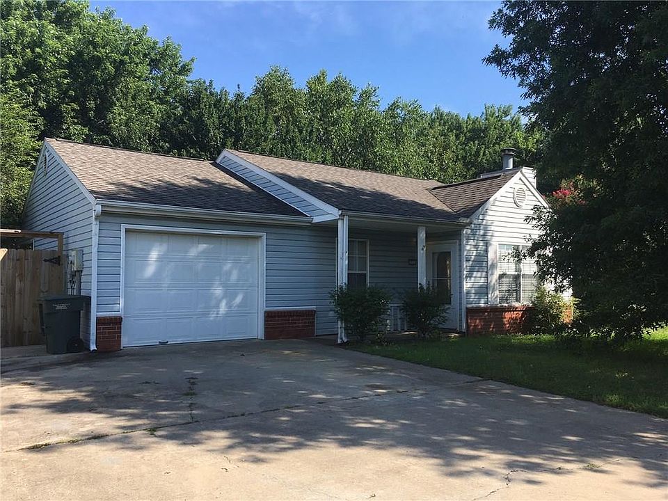 1st image of 3222 W Woodfield Way